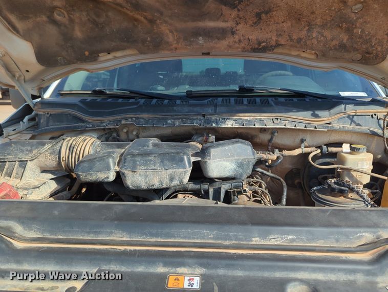 image for item MX9436 2017 Ford F250 Super Duty  Crew Cab pickup truck