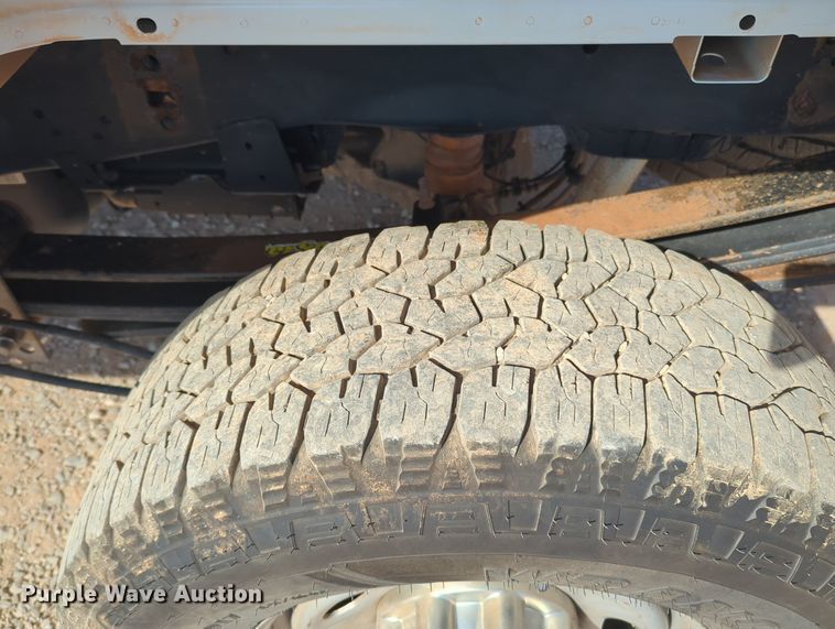 image for item MX9436 2017 Ford F250 Super Duty  Crew Cab pickup truck