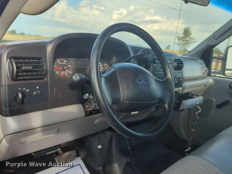 image for item MX9448 2006 Ford F550 Super Duty  dump flatbed truck