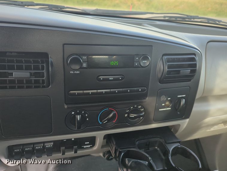 image for item MX9448 2006 Ford F550 Super Duty  dump flatbed truck