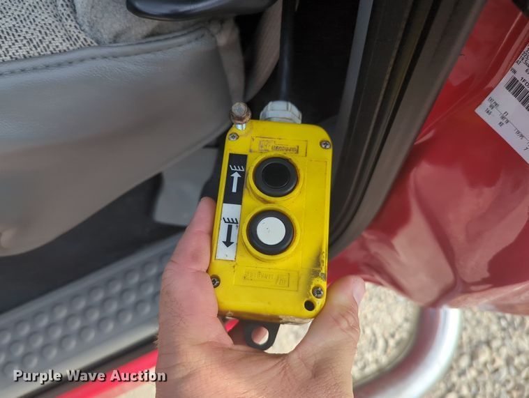 image for item MX9448 2006 Ford F550 Super Duty  dump flatbed truck