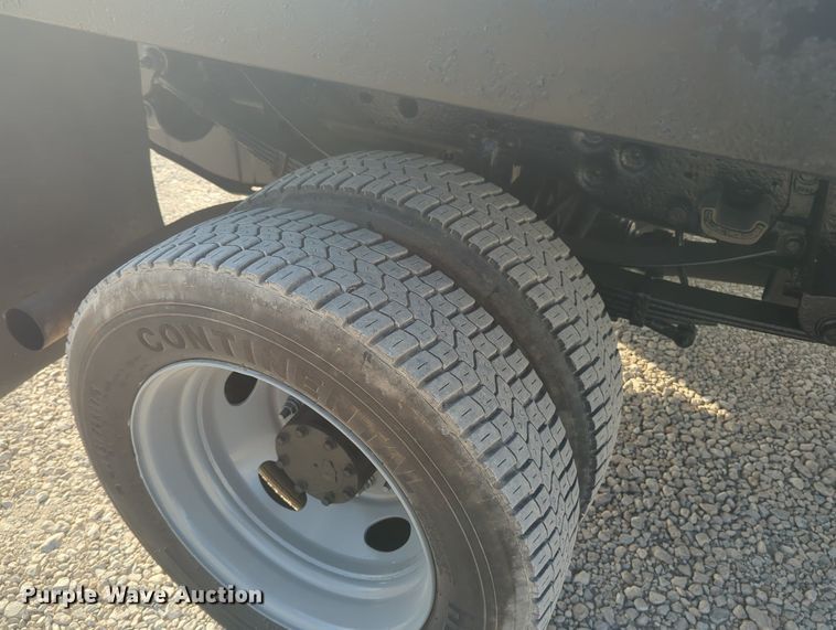 image for item MX9448 2006 Ford F550 Super Duty  dump flatbed truck