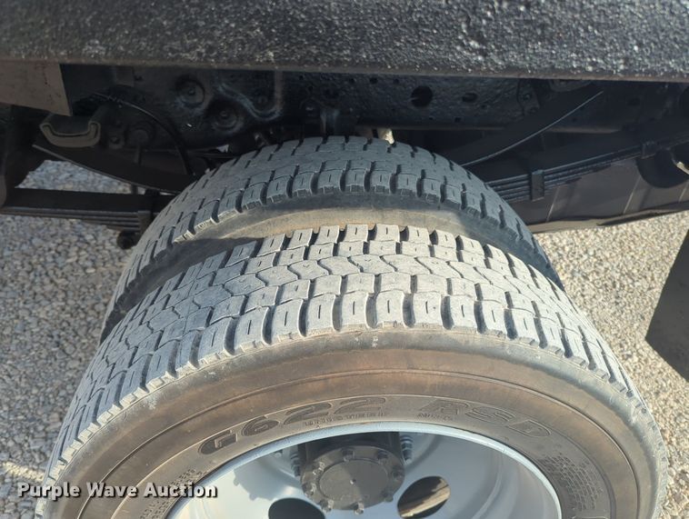 image for item MX9448 2006 Ford F550 Super Duty  dump flatbed truck