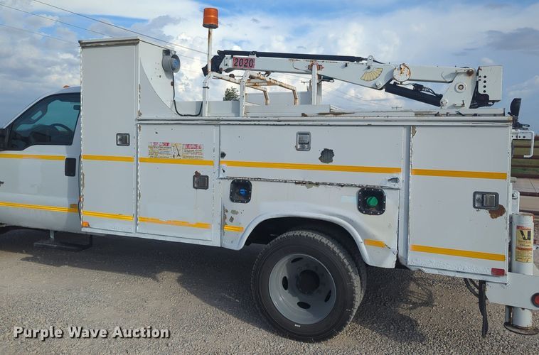 image for item MX9449 2011 Ford F550 Super Duty  utility / service truck