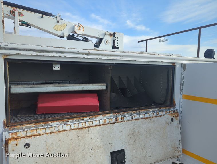 image for item MX9449 2011 Ford F550 Super Duty  utility / service truck