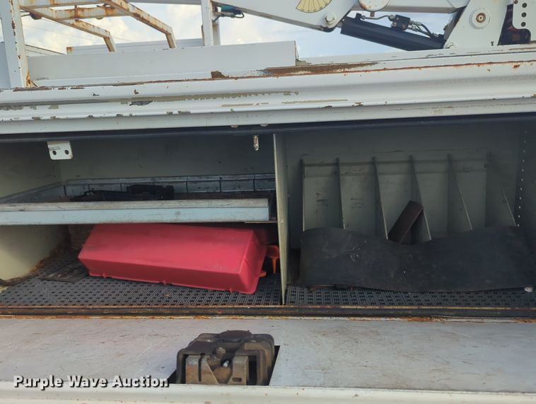 image for item MX9449 2011 Ford F550 Super Duty  utility / service truck