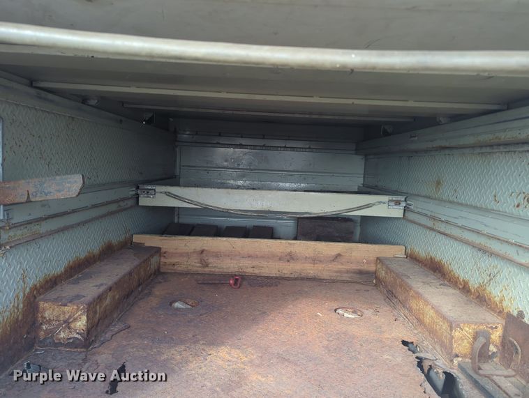 image for item MX9449 2011 Ford F550 Super Duty  utility / service truck