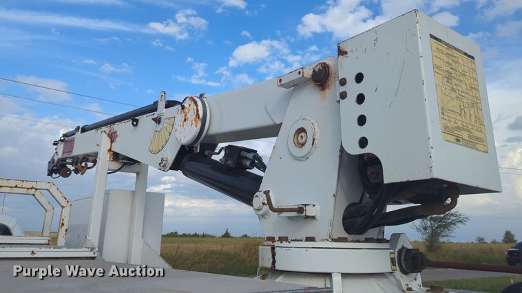 image for item MX9449 2011 Ford F550 Super Duty  utility / service truck