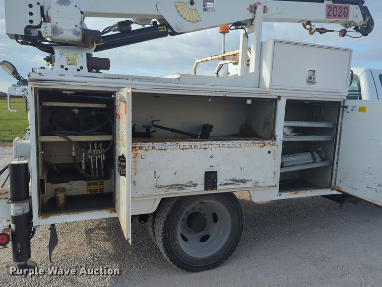 image for item MX9449 2011 Ford F550 Super Duty  utility / service truck