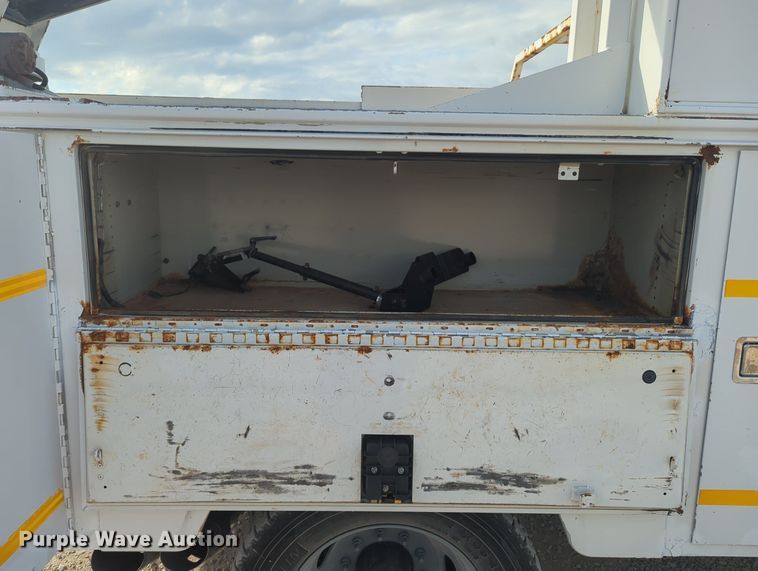 image for item MX9449 2011 Ford F550 Super Duty  utility / service truck