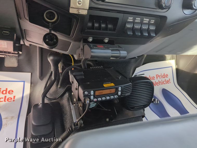 image for item MX9449 2011 Ford F550 Super Duty  utility / service truck