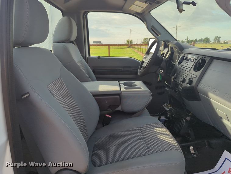 image for item MX9449 2011 Ford F550 Super Duty  utility / service truck