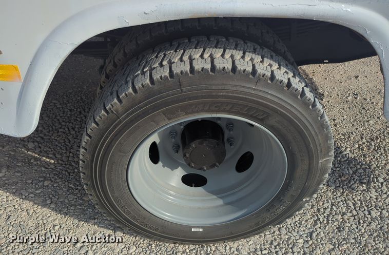 image for item MX9449 2011 Ford F550 Super Duty  utility / service truck