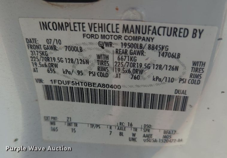 image for item MX9449 2011 Ford F550 Super Duty  utility / service truck