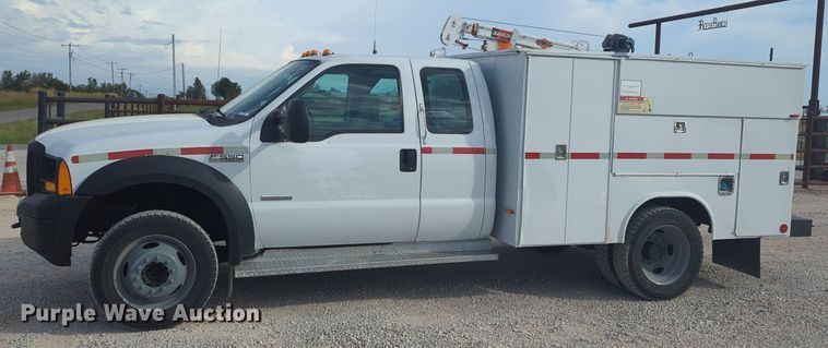 image for item MX9450 2007 Ford F550 Super Duty  SuperCab utility / service truck