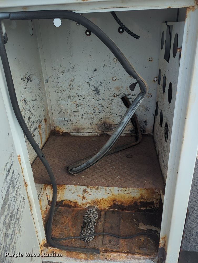 image for item MX9450 2007 Ford F550 Super Duty  SuperCab utility / service truck