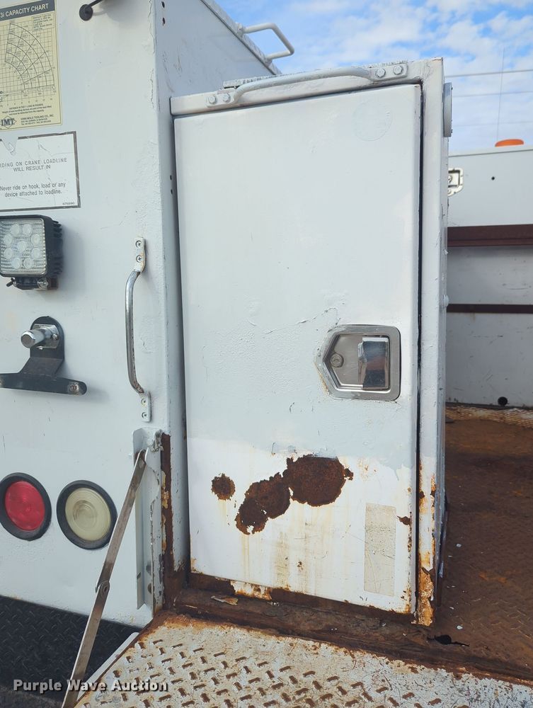 image for item MX9450 2007 Ford F550 Super Duty  SuperCab utility / service truck