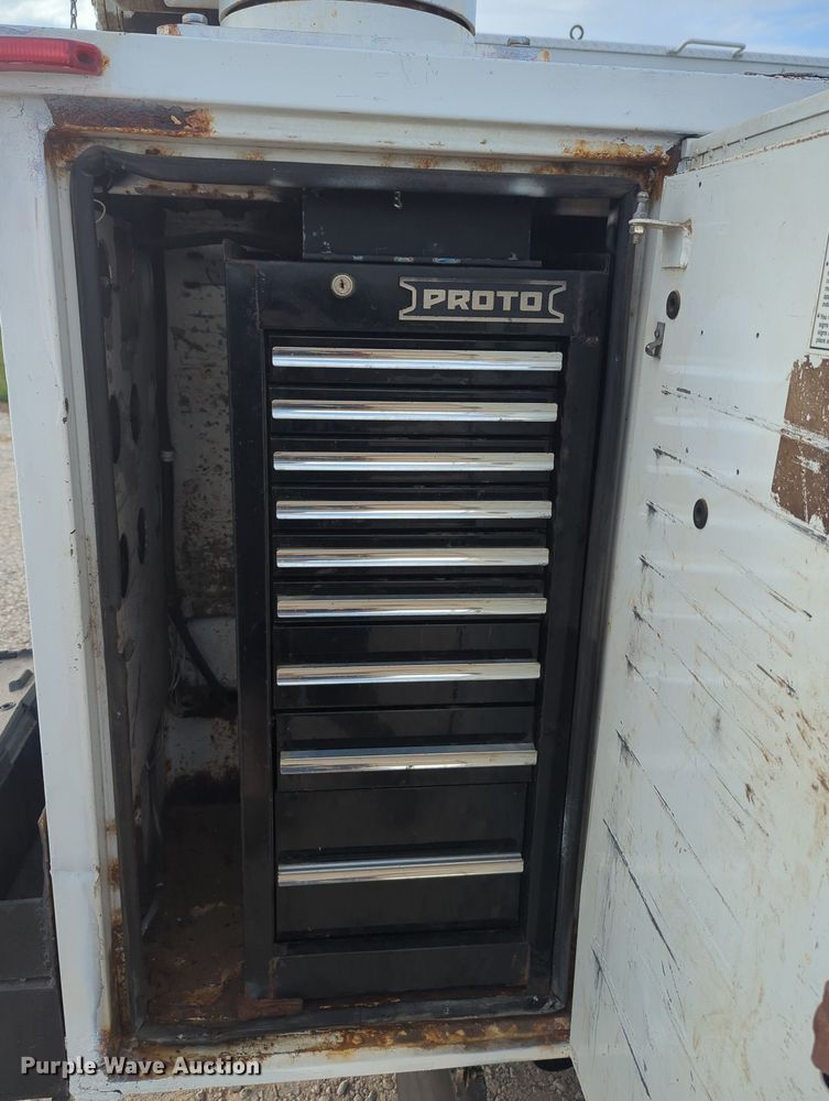 image for item MX9450 2007 Ford F550 Super Duty  SuperCab utility / service truck