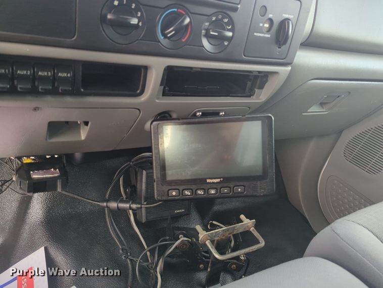 image for item MX9450 2007 Ford F550 Super Duty  SuperCab utility / service truck