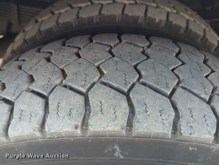 image for item MX9450 2007 Ford F550 Super Duty  SuperCab utility / service truck