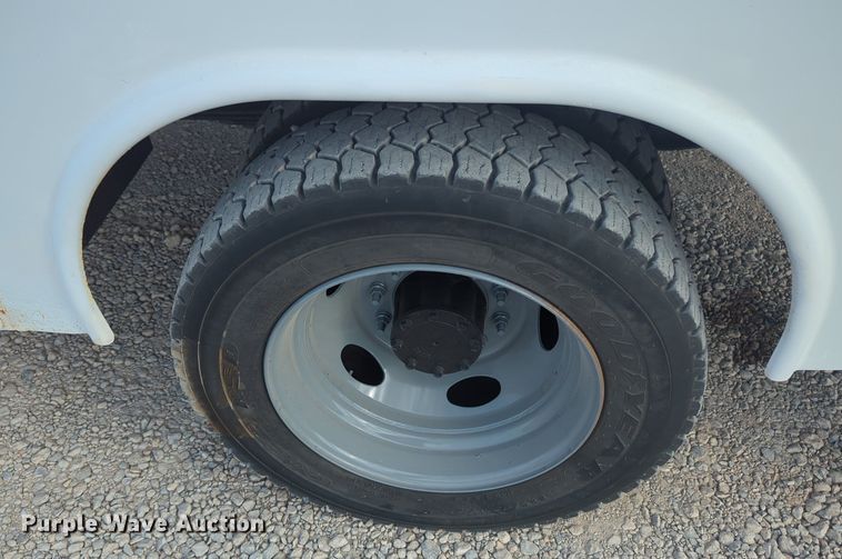 image for item MX9450 2007 Ford F550 Super Duty  SuperCab utility / service truck