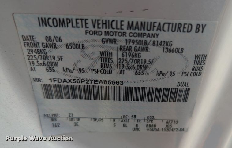 image for item MX9450 2007 Ford F550 Super Duty  SuperCab utility / service truck