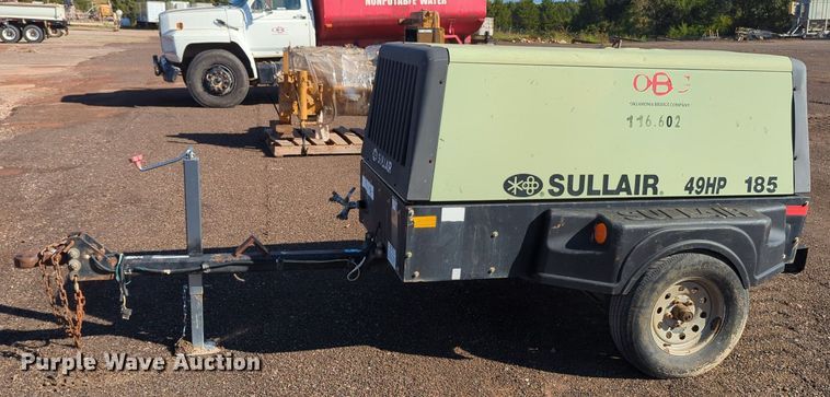 image for item MX9464 Sullair 185  air compressor