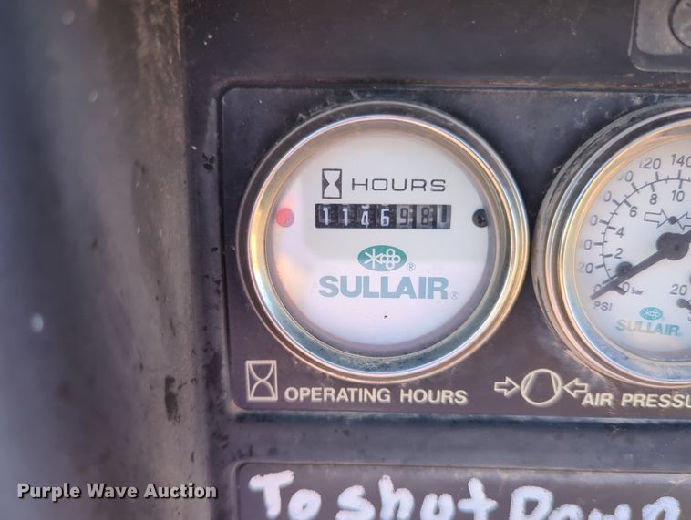 image for item MX9464 Sullair 185  air compressor