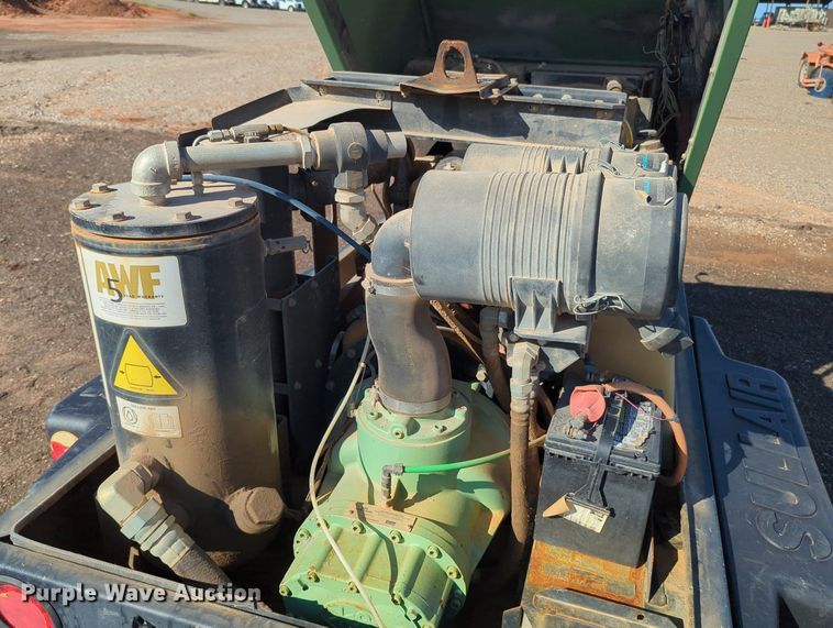 image for item MX9464 Sullair 185  air compressor