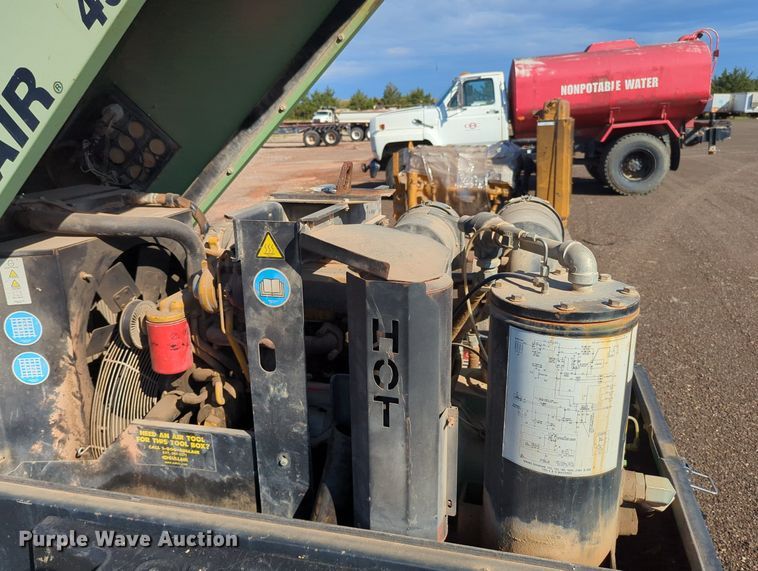 image for item MX9464 Sullair 185  air compressor