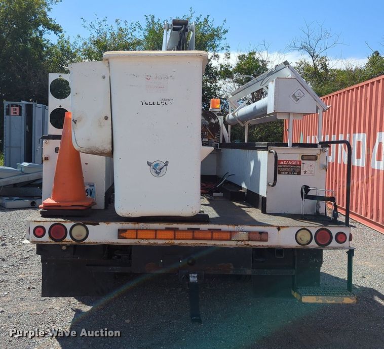 image for item MX9484 2003 Ford F550 Super Duty  bucket truck