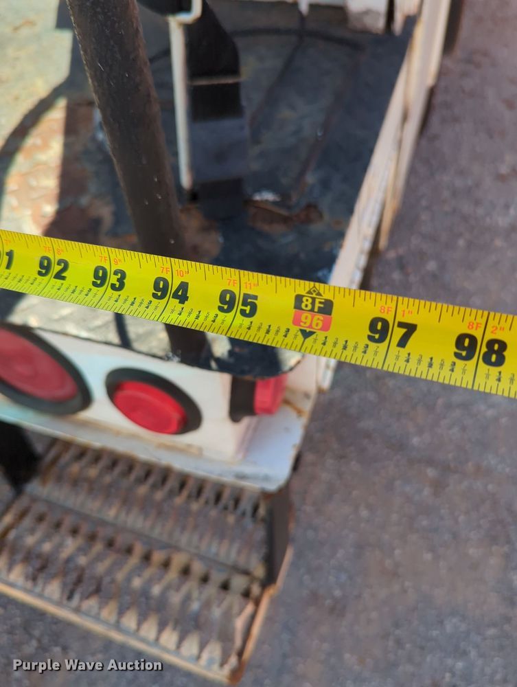 image for item MX9484 2003 Ford F550 Super Duty  bucket truck