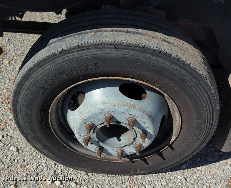 image for item MX9484 2003 Ford F550 Super Duty  bucket truck