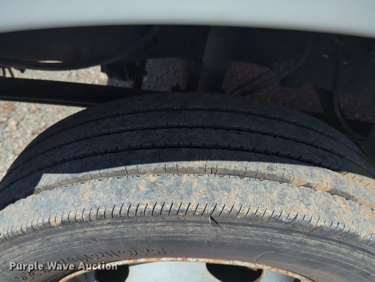 image for item MX9484 2003 Ford F550 Super Duty  bucket truck