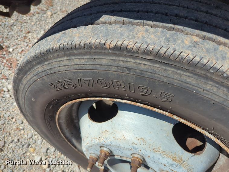 image for item MX9484 2003 Ford F550 Super Duty  bucket truck