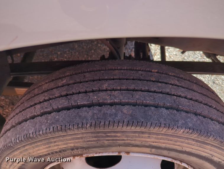 image for item MX9484 2003 Ford F550 Super Duty  bucket truck