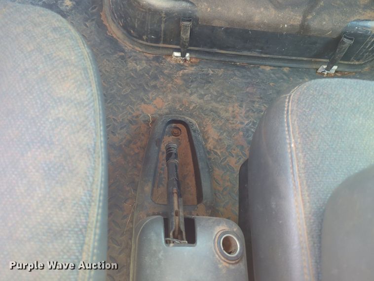 image for item MX9501 2003 Chevrolet C4500  flatbed truck