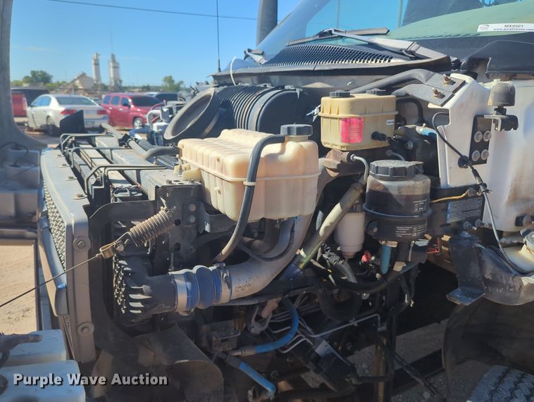 image for item MX9501 2003 Chevrolet C4500  flatbed truck