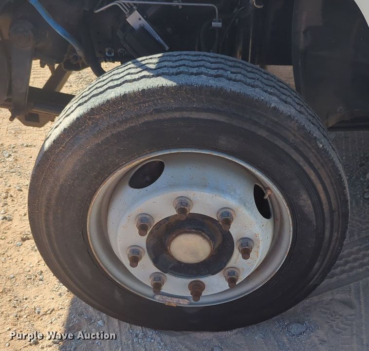 image for item MX9501 2003 Chevrolet C4500  flatbed truck