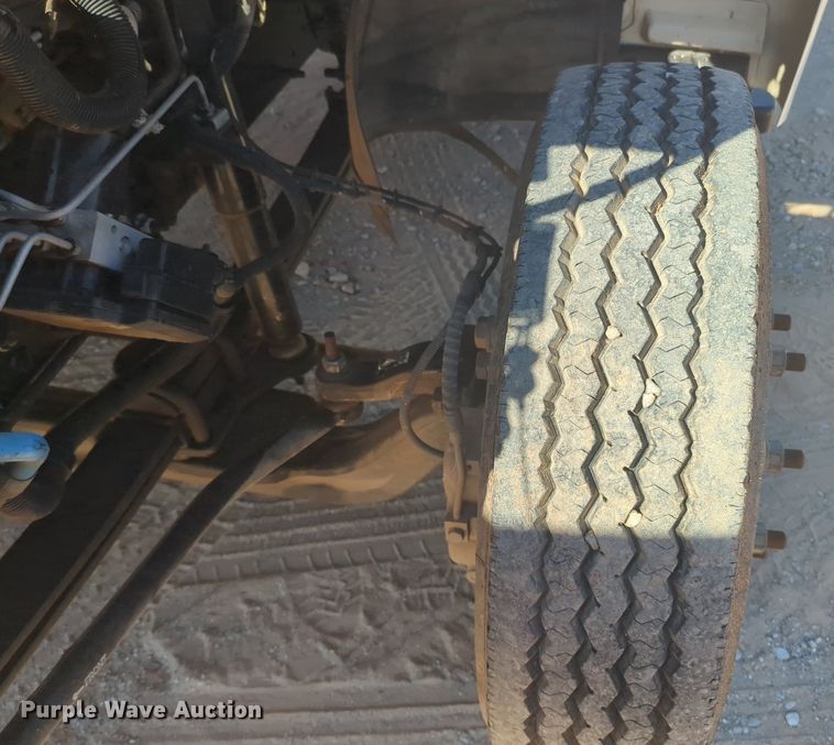 image for item MX9501 2003 Chevrolet C4500  flatbed truck