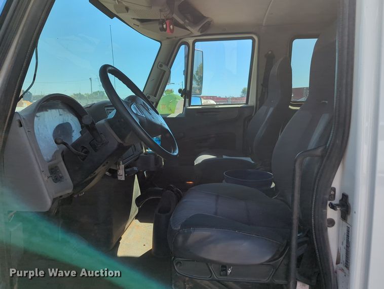 image for item MX9502 2012 International TerraStar  flatbed truck