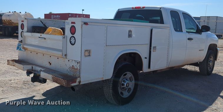 image for item MX9503 2012 Chevrolet Silverado 2500HD  Ext. Cab utility bed pickup truck