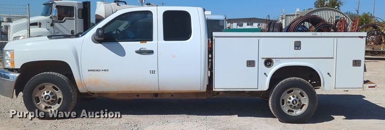 image for item MX9503 2012 Chevrolet Silverado 2500HD  Ext. Cab utility bed pickup truck