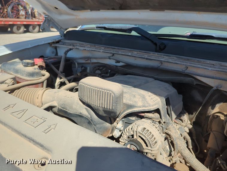 image for item MX9503 2012 Chevrolet Silverado 2500HD  Ext. Cab utility bed pickup truck