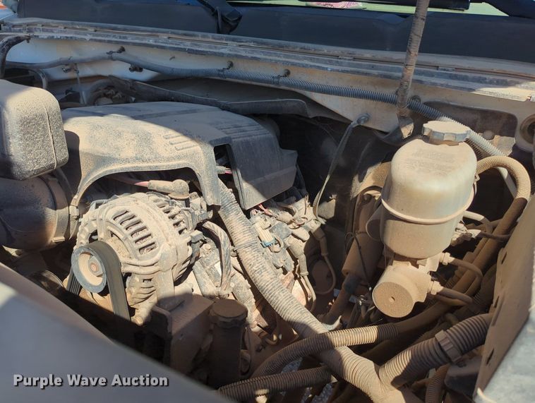 image for item MX9503 2012 Chevrolet Silverado 2500HD  Ext. Cab utility bed pickup truck