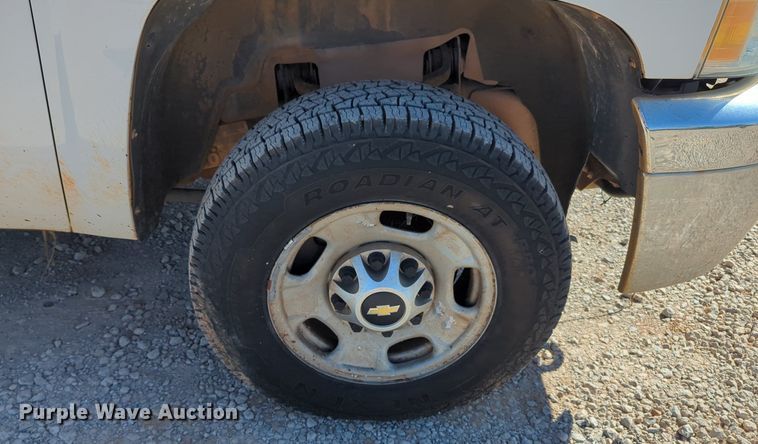 image for item MX9503 2012 Chevrolet Silverado 2500HD  Ext. Cab utility bed pickup truck