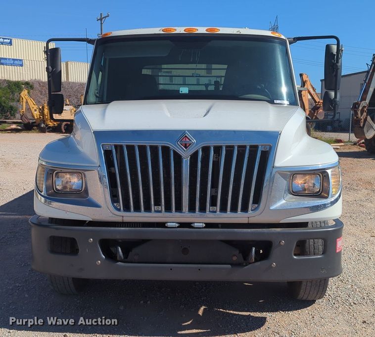 image for item MX9504 2015 International TerraStar  flatbed truck