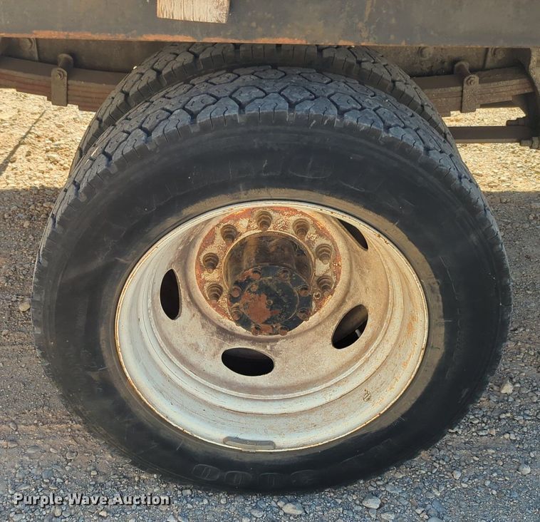 image for item MX9504 2015 International TerraStar  flatbed truck