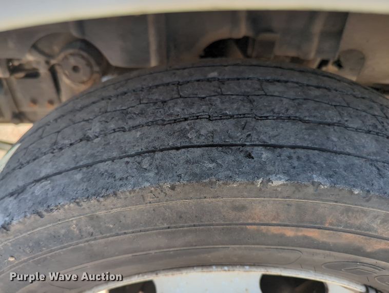 image for item MX9504 2015 International TerraStar  flatbed truck