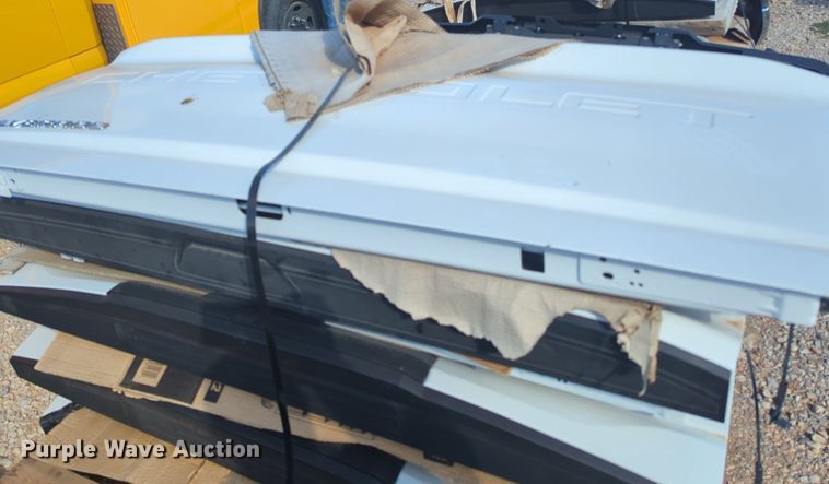 image for item MX9517 (8) tailgates